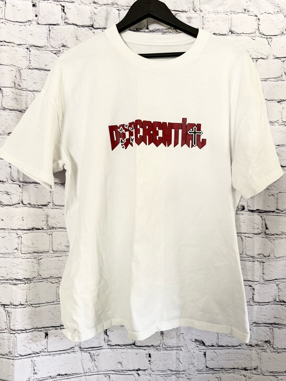 DECERNTIC. Vintage Graphic Tshirt. Size XL